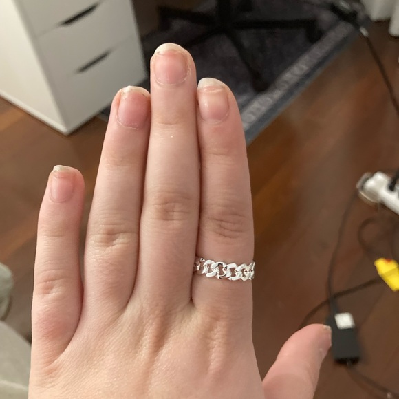 Gorgeous Silver ring! - Picture 2 of 3